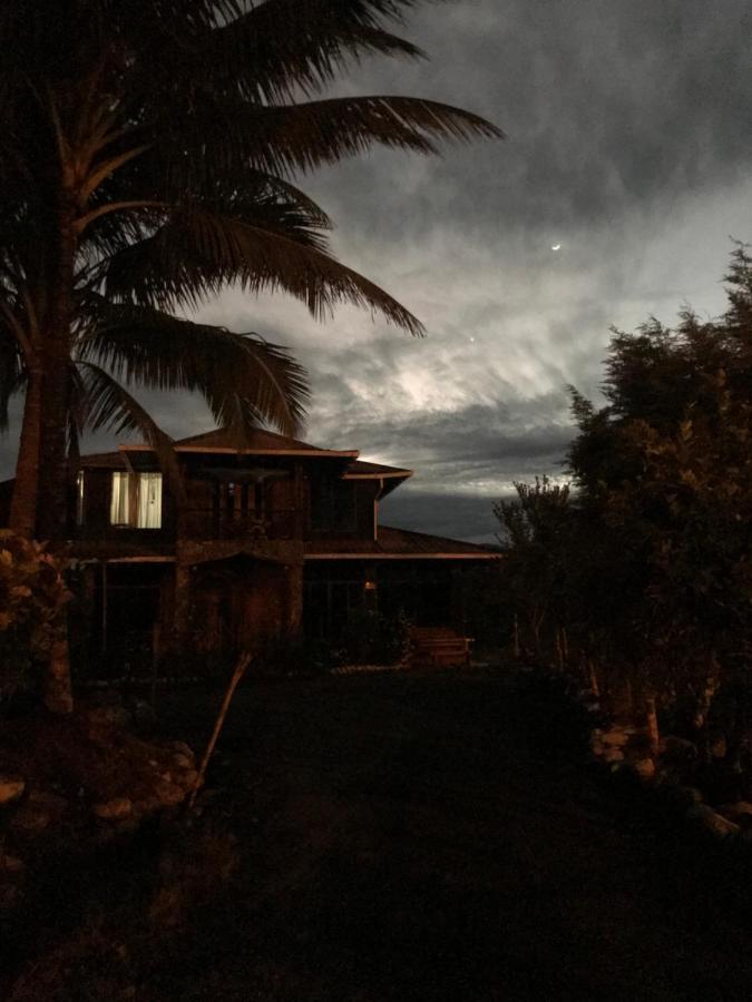 The Roadhouse Bed & Breakfast Tena Bagian luar foto